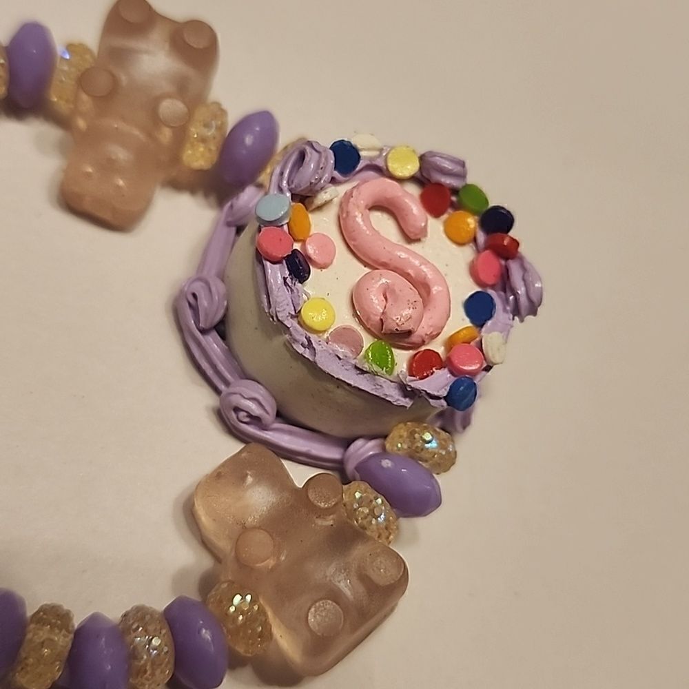 Shopkins Cake Stretch Bracelet Birthday Gummy Beard Glitter - Picture 3 of 5